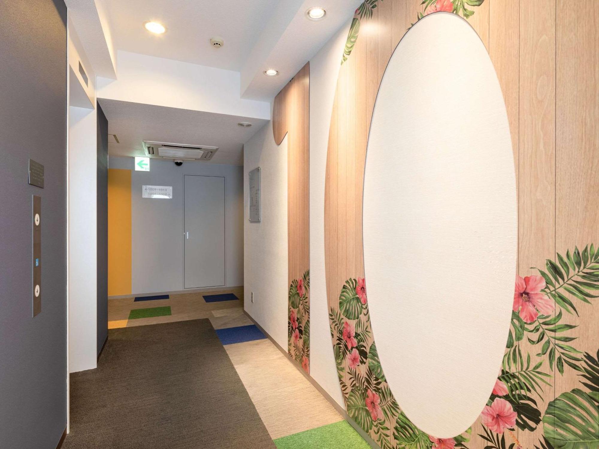 Comfort Inn Naha Tomari Port Екстериор снимка