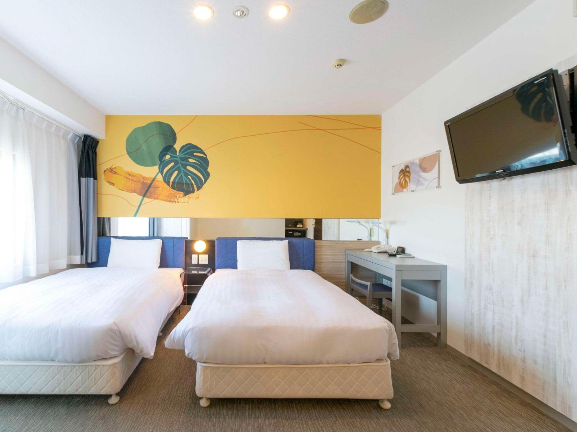 Comfort Inn Naha Tomari Port Екстериор снимка