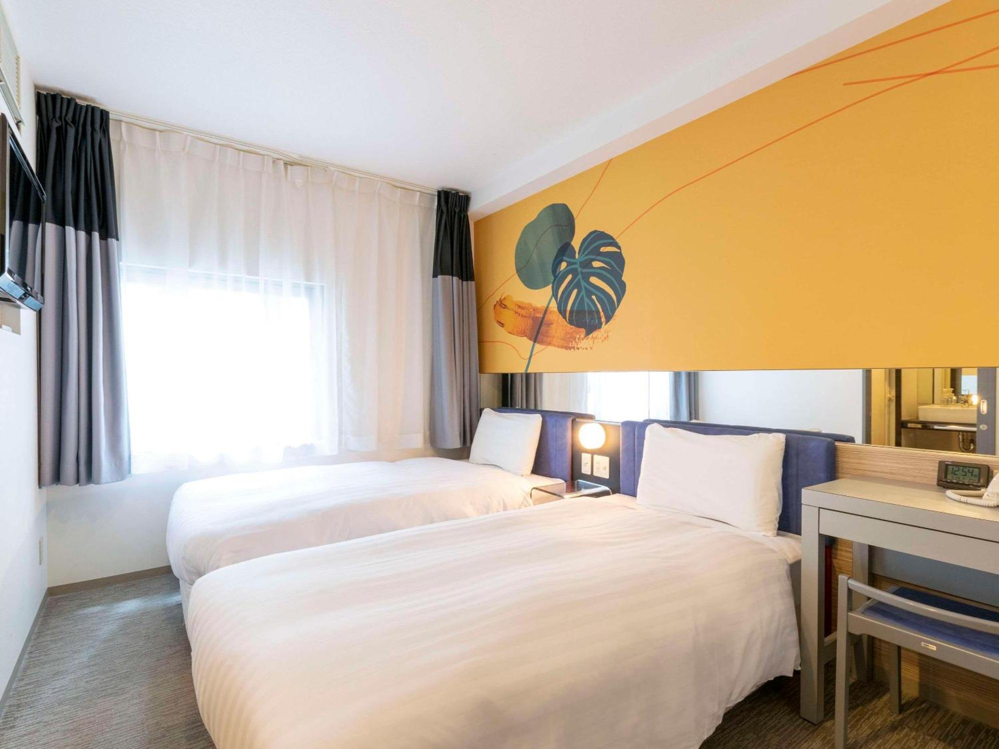 Comfort Inn Naha Tomari Port Екстериор снимка